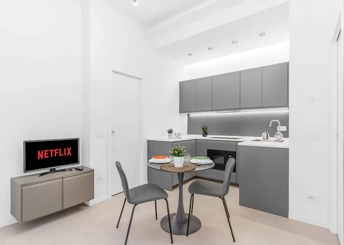 Le23 Duomo-loreto - - Modern Apartment *